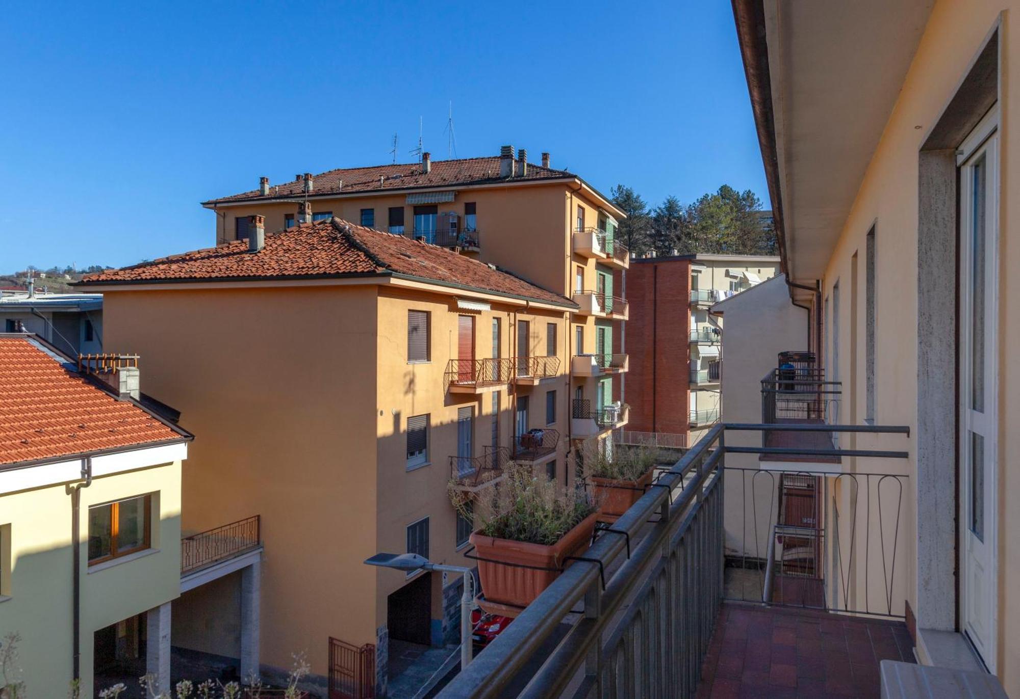 Alba Langhe Apartment Bagian luar foto
